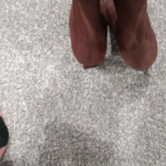 Vince Camuto Kalinder knee high suede boot in root beer brown size 8 NWT - Picture 7 of 7